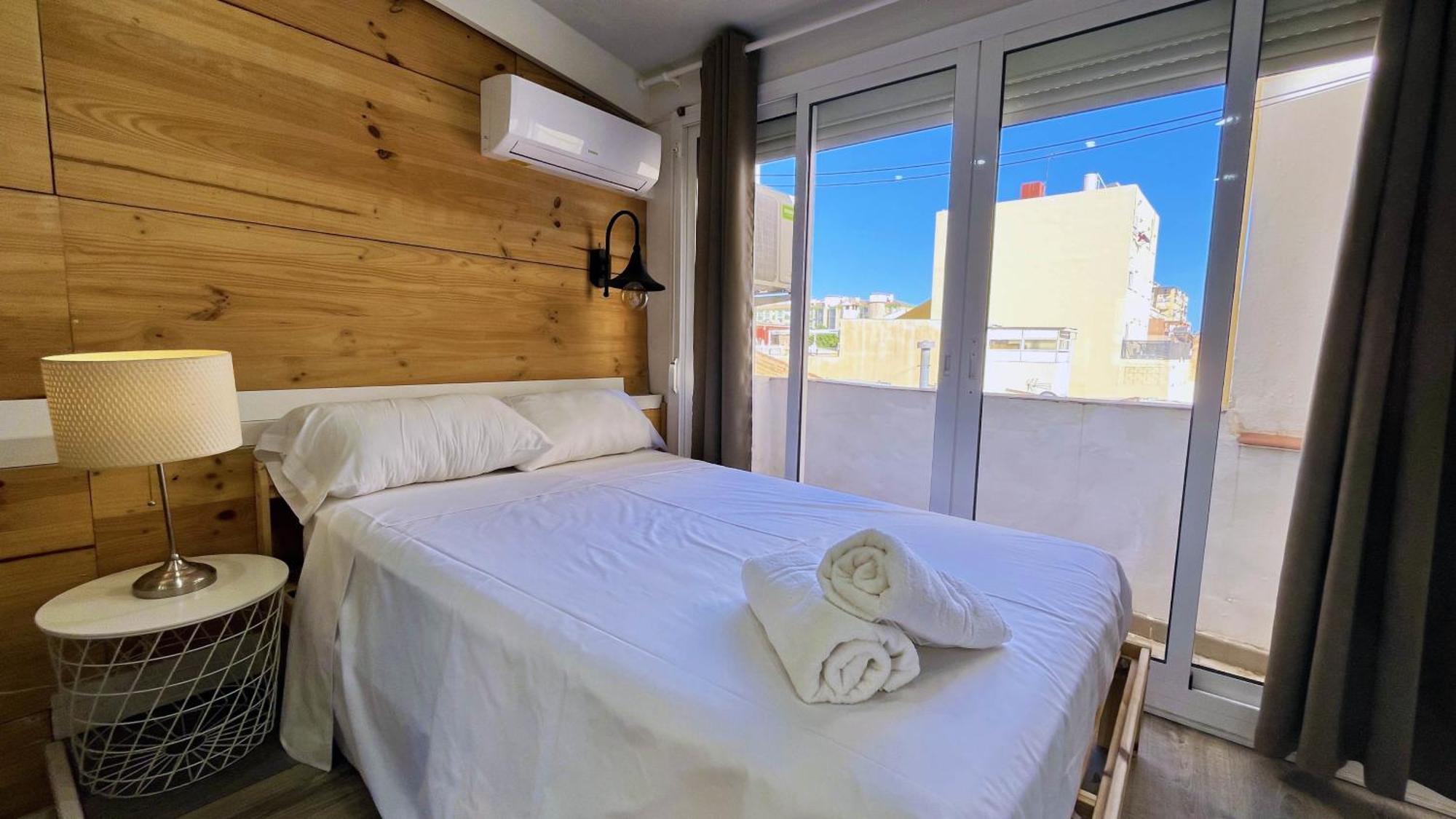 A 5 Minutos De La Playa Con Terraza En Malaga Apartment Luaran gambar